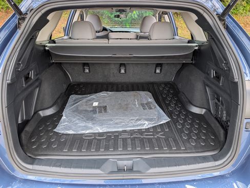 Used 2022 Subaru Outback Premium AWD/4WD image 18