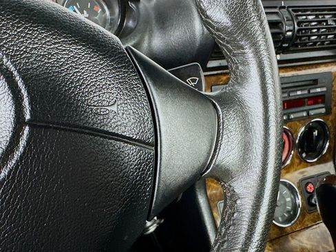 Used 2001 BMW Z3 2.5i RWD image 20