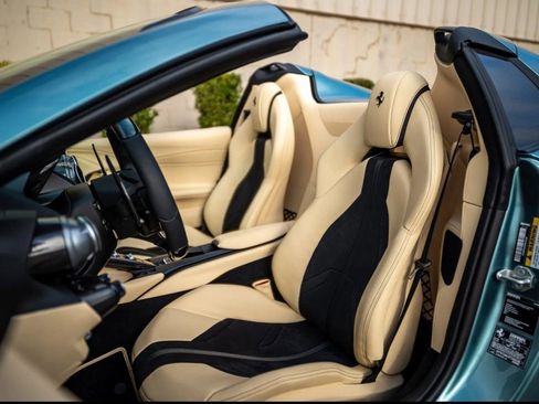 Used 2023 Ferrari 812 GTS RWD image 3