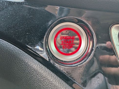 Used 2022 Honda Pilot Touring image 33