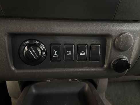 Used 2008 Nissan Xterra Off-Road w/ Tow Pkg AWD/4WD image 18