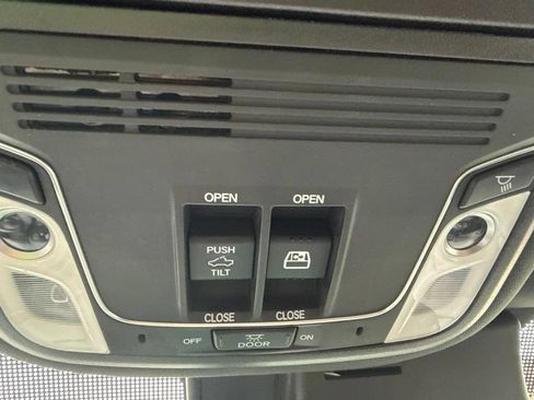 Used 2022 Honda Ridgeline Black Edition image 32