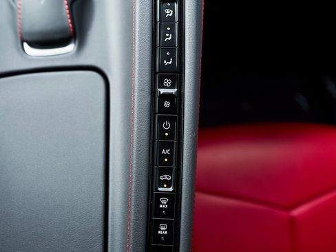 Used 2020 Chevrolet Corvette Stingray Coupe w/ 1LT image 60