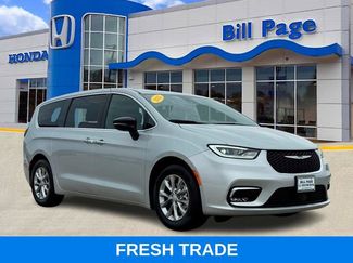 Used 2026 Chrysler Pacifica Limited video 1