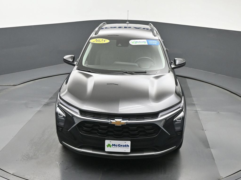Used 2025 Chevrolet Trax LT w/ Driver Confidence Package FWD image 27