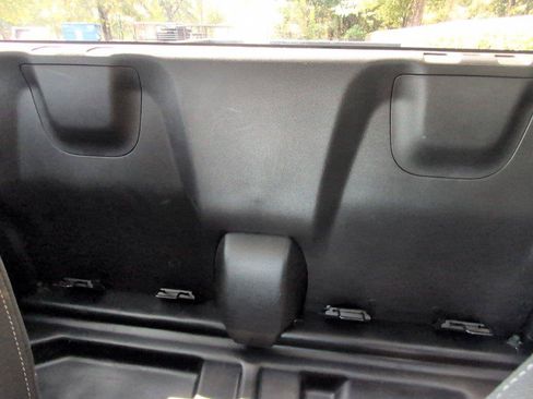 Used 2022 Chevrolet Colorado LT w/ Fleet Safety Package RWD image 32