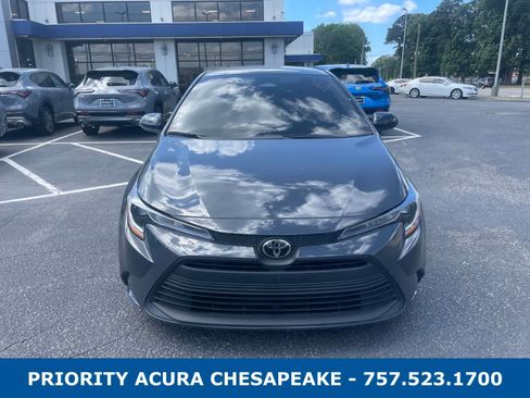 Used 2025 Toyota Corolla LE FWD image 8