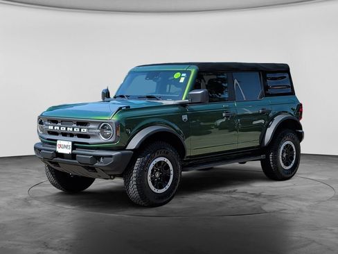 Used 2023 Ford Bronco Big Bend w/ Sasquatch Package AWD/4WD image 3