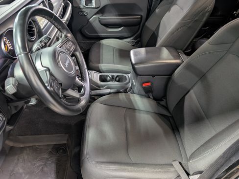 Used 2021 Jeep Wrangler Unlimited Sport AWD/4WD image 10