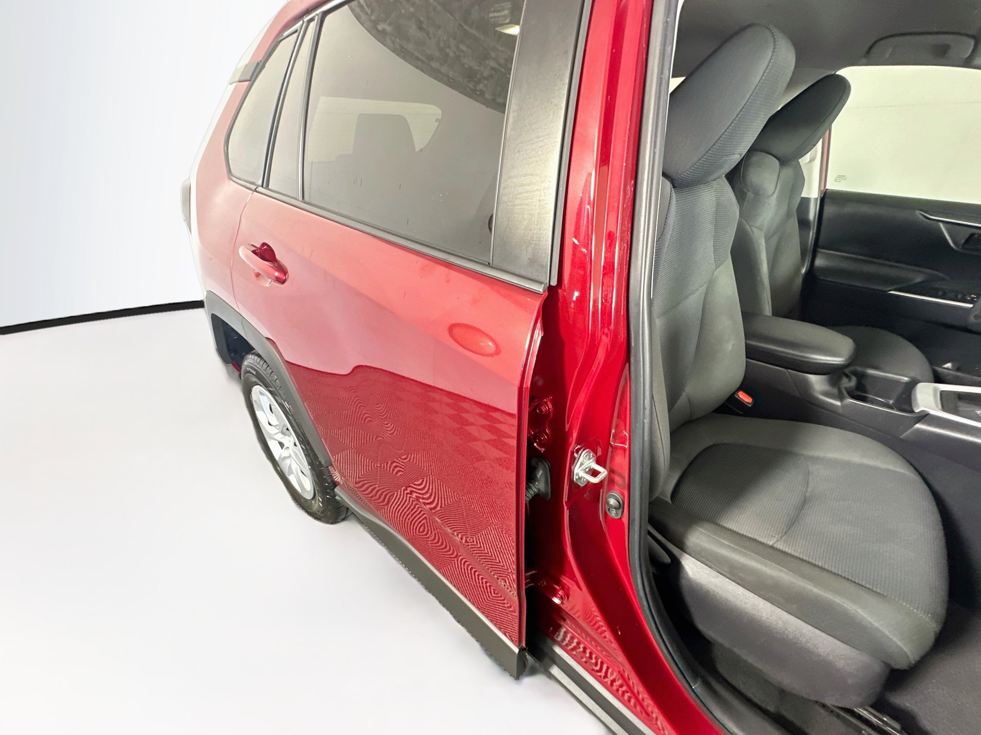 Used 2023 Toyota RAV4 LE FWD image 27