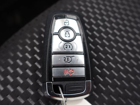 Used 2024 Ford Escape ST-Line w/ Tech Pack #1 AWD/4WD image 28