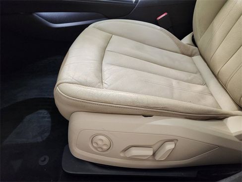 Used 2017 Audi A4 2.0T Ultra Premium w/ Convenience Package image 25