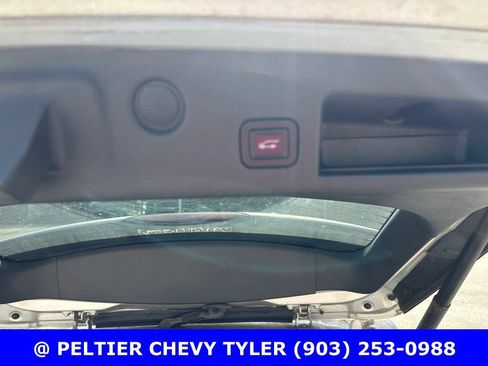 Used 2018 Chevrolet Equinox LT FWD image 22