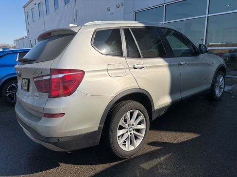 Used 2017 BMW X3 xDrive28i image 3