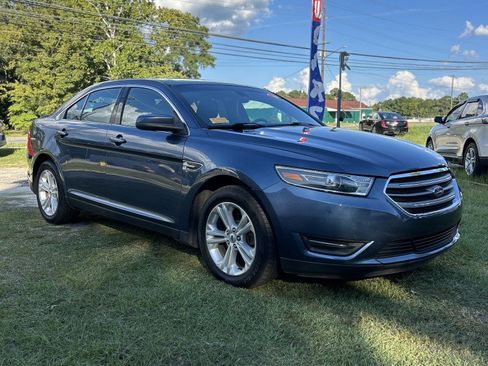 Used 2019 Ford Taurus SEL AWD/4WD image 2