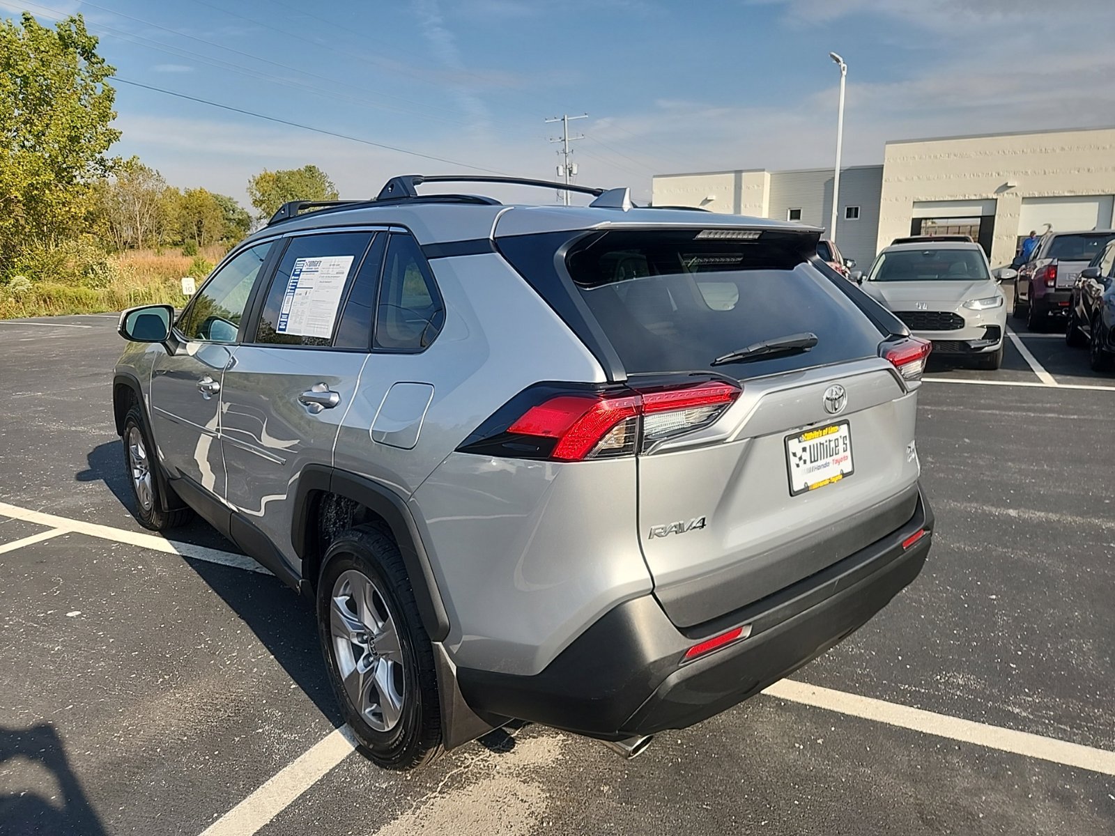 Used 2024 Toyota RAV4 XLE w/ Convenience Package AWD/4WD image 6