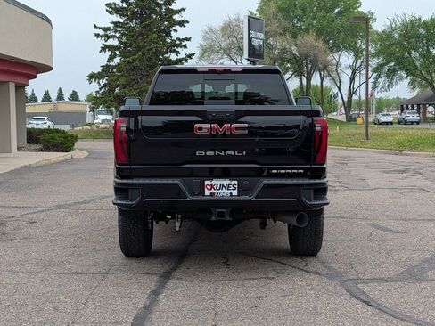 New 2026 GMC Sierra 3500 Denali w/ Denali Reserve Package AWD/4WD image 10