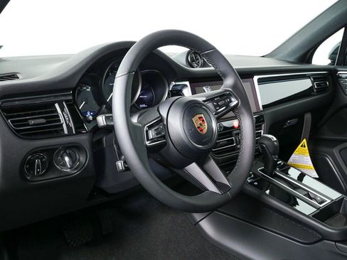 Used 2026 Porsche Macan Turbo AWD/4WD image 4