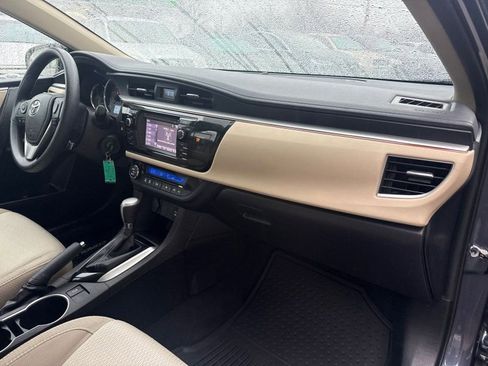 Used 2016 Toyota Corolla LE image 16