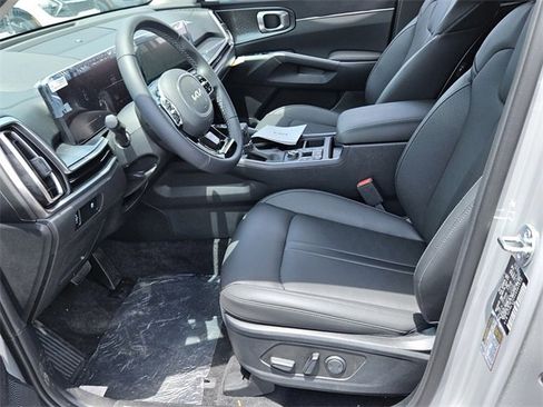 New 2025 Kia Sorento S w/ Panoramic Sunroof Package image 4