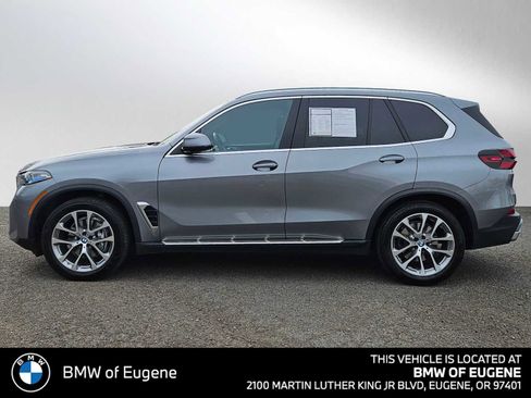 Used 2024 BMW X5 xDrive40i w/ Premium Package image 6