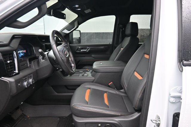 Used 2026 GMC Sierra 2500 AT4 w/ AT4 Preferred Package AWD/4WD image 19