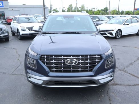 New 2026 Hyundai Venue SEL FWD image 8