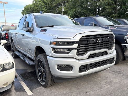 Used 2026 RAM 2500 Big Horn AWD/4WD image 3