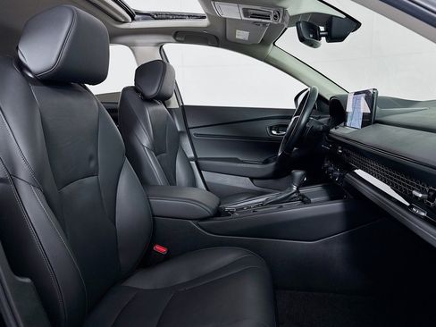 Used 2025 Honda Accord Touring image 7