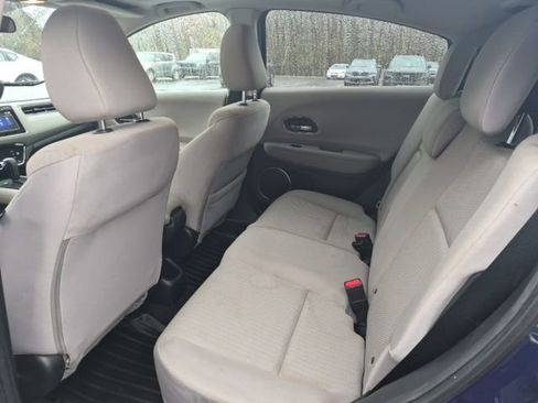 Used 2016 Honda HR-V EX image 10