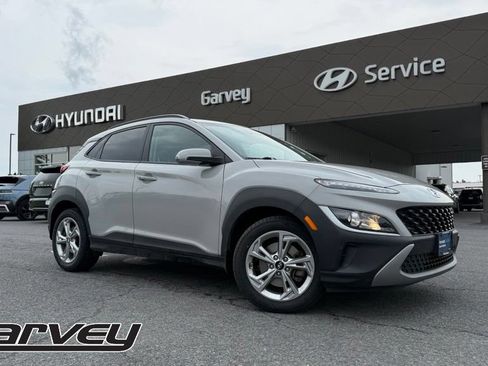 Certified 2022 Hyundai Kona SEL w/ Cargo Package AWD/4WD image 1