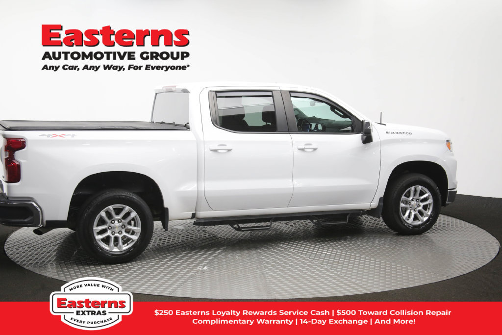 Used 2023 Chevrolet Silverado 1500 LT AWD/4WD image 45