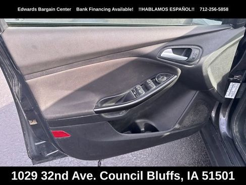 Used 2015 Ford Focus Titanium FWD image 15