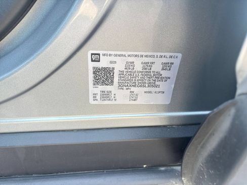 Used 2025 Chevrolet Equinox LT FWD image 28