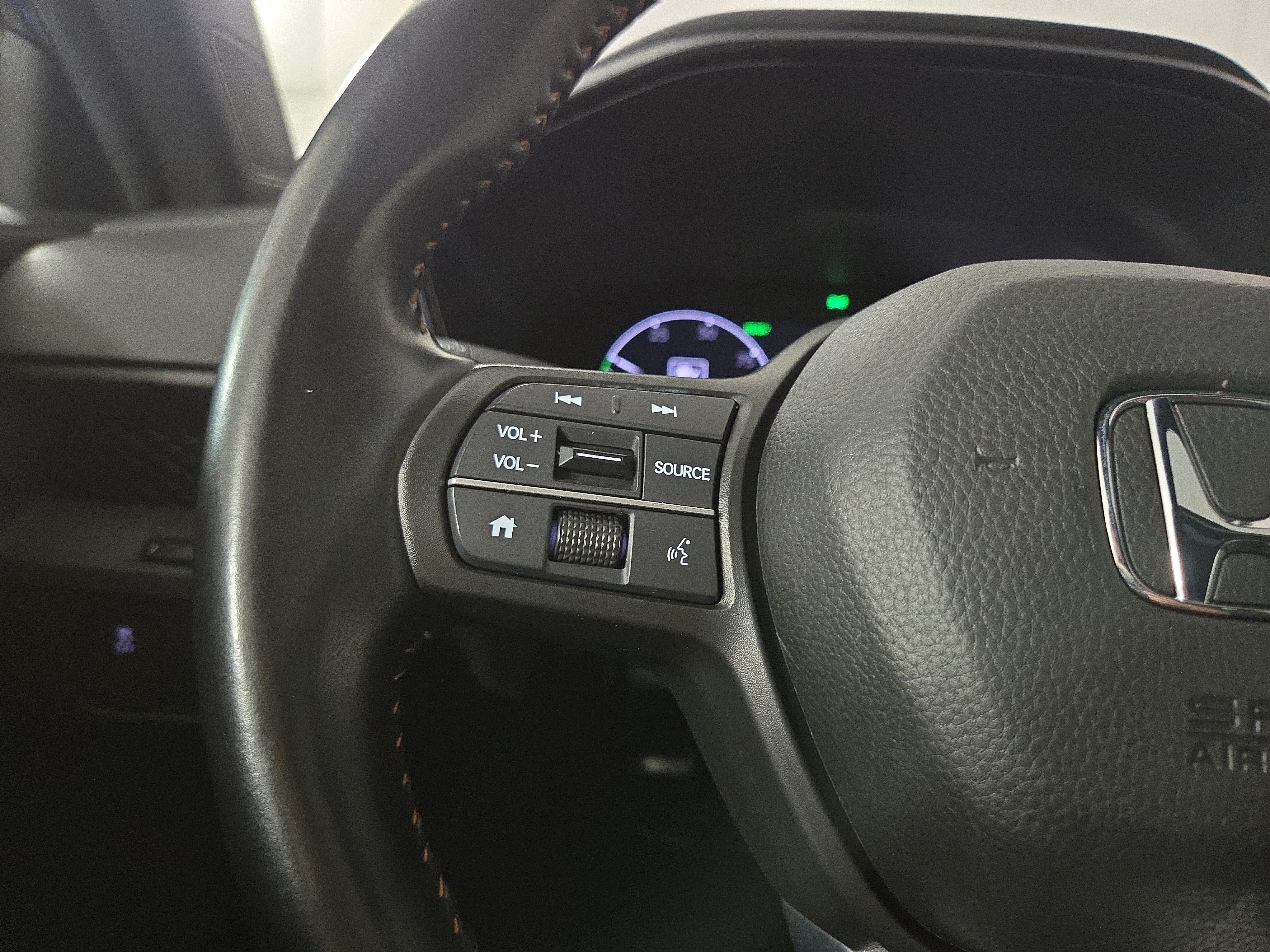 Used 2025 Honda CR-V Sport image 14