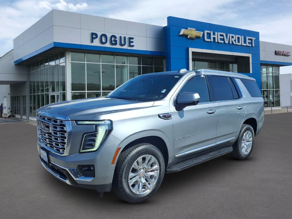 Used 2025 GMC Yukon Denali AWD/4WD image 4