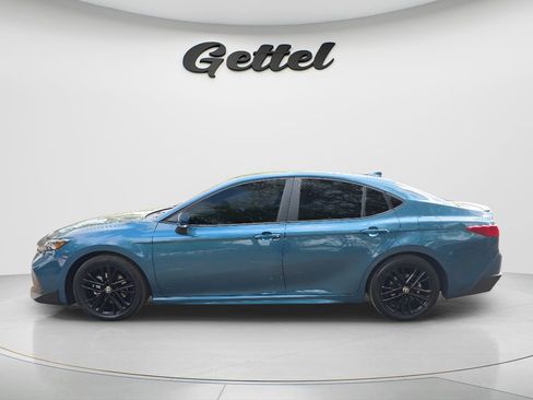 Used 2026 Toyota Camry SE FWD image 7