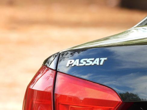 Used 2014 Volkswagen Passat 1.8T SE image 5