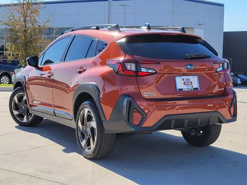 Certified 2025 Subaru Crosstrek 2.5i Limited w/ Crosstrek Mirror Package image 3