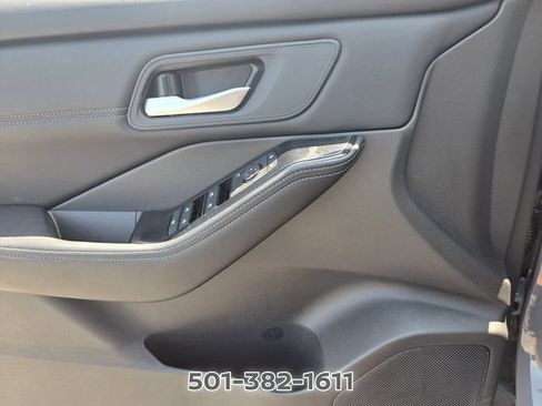 Certified 2026 Nissan Rogue Dark Armor FWD image 29