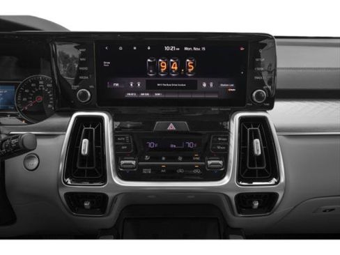Used 2022 Kia Sorento SX Prestige w/ Panoramic Sunroof Package AWD/4WD image 13