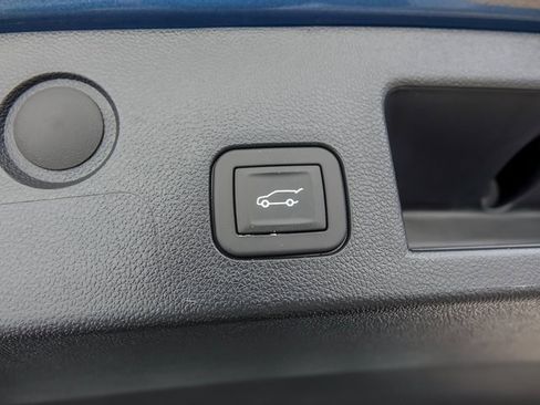 New 2026 Chevrolet Equinox RS w/ Convenience Package III image 9