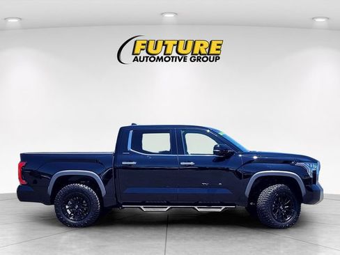 Used 2025 Toyota Tundra Limited AWD/4WD image 3
