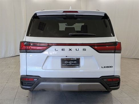 New 2025 Lexus LX 600 4WD w/ Premium Package image 10