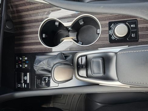 Used 2017 Lexus RX 450h AWD image 24