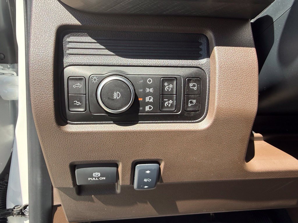 Used 2026 Ford F250 King Ranch w/ FX4 Off-Road Package AWD/4WD image 35
