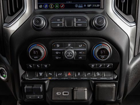 Used 2021 Chevrolet Silverado 2500 LTZ w/ LTZ Plus Package image 27