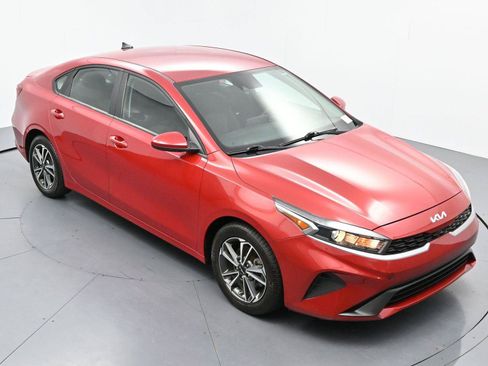 Used 2022 Kia Forte LXS FWD image 32