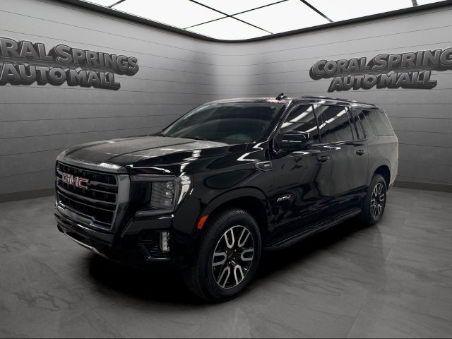 Used 2024 GMC Yukon XL AT4 w/ Technology Package AWD/4WD image 3