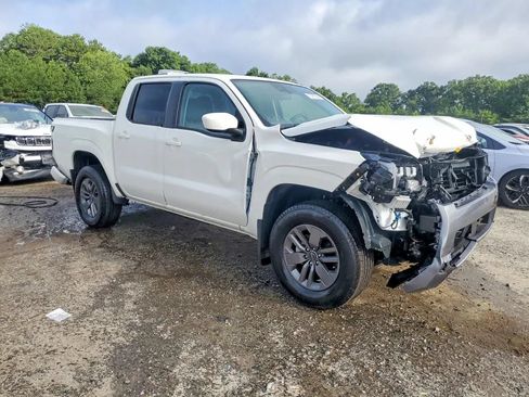 Used 2026 Nissan Frontier SV w/ All-Weather Content Package AWD/4WD image 2